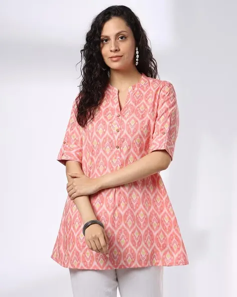 473Wx593H-443066058-peach-MODEL.webp Women Geometric Print A-Line Kurti - Image 1